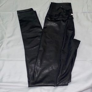 Size XS pleather Aerie leggings